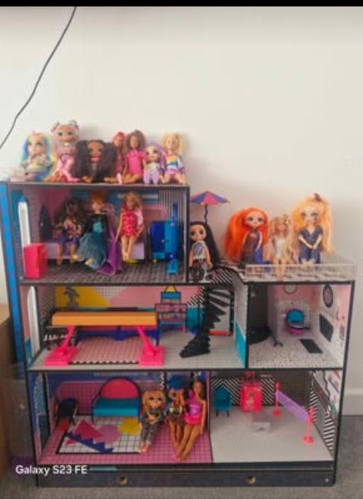  — L.O.L SUPRISE ! OMG DOLLHOUSE with furniture!