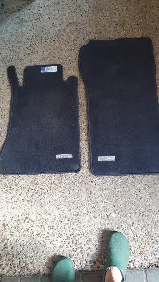  — Mercedes Benz Car Mats