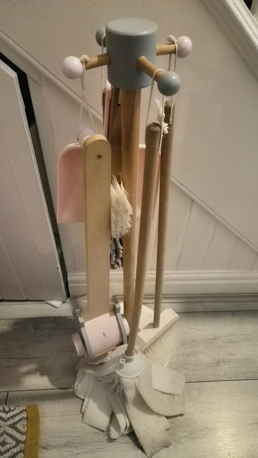 — Wooden play, cleaning set