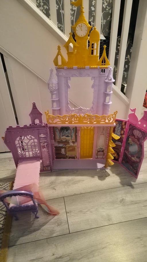  — Doll house