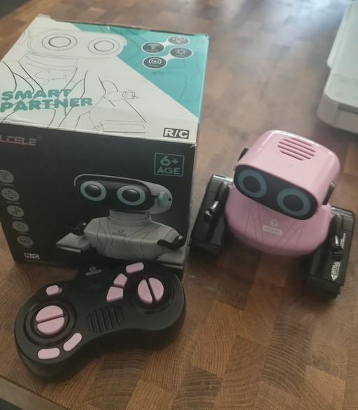  — toy robot