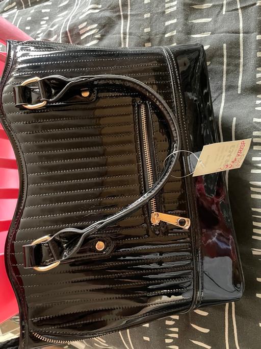  — Large Handbag 