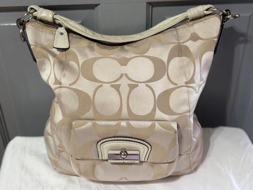  — Bag