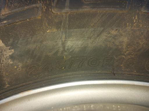  — Tyre 4 x 4  and wheel rim