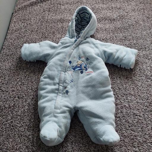  — winter baby pramsuit age 0-3 months used