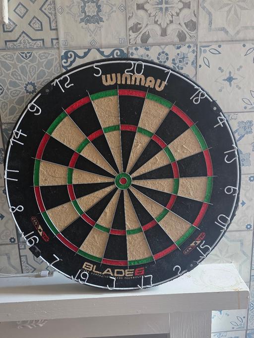  — winmau blade 6 dart board