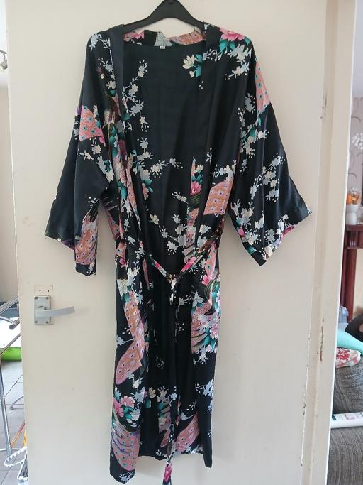  — Kimono Dressing Gown