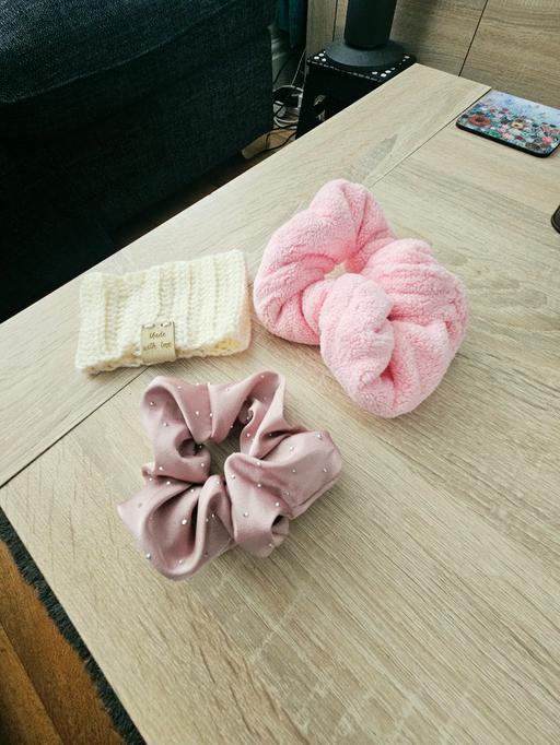  — 3 hairbands..NEW