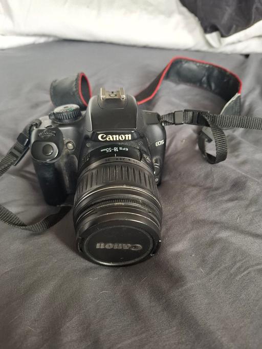  — EOS 1000 Camera