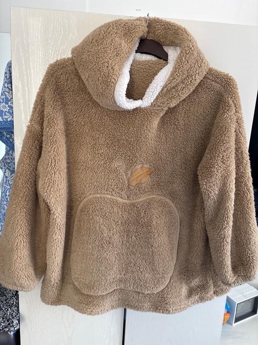 — Kids cuddly hoodie