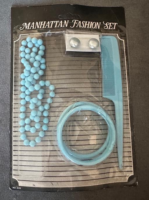 — Costume jewellery set