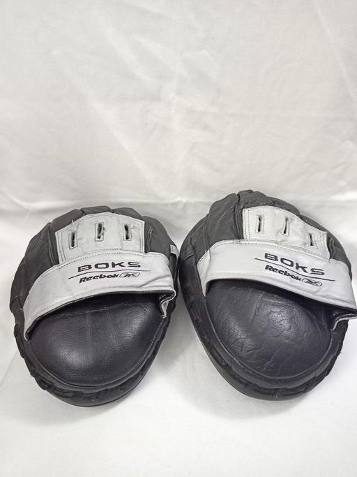  — REEBOK BOKS TRAINING PUNCH/FOCUS MITTS.