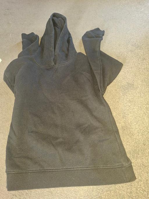  — girls hoody jumper age 9 to 10 years