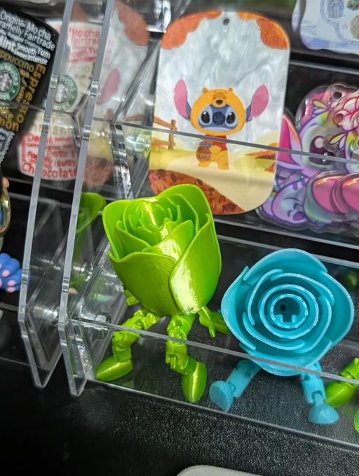  — neon 3d roses £2 each