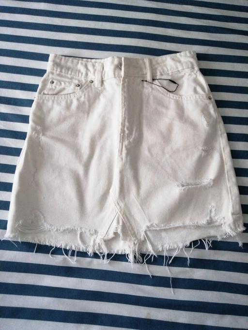  — ladies skirt size *8*