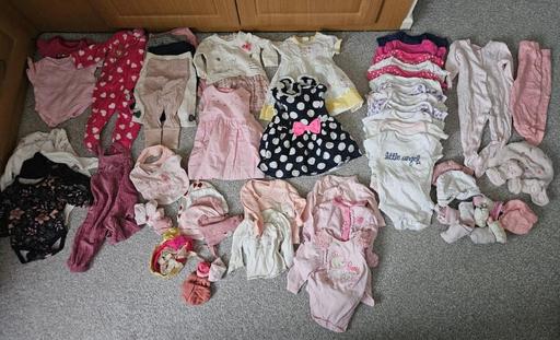  — Baby girl 0-6 months clothes bundle