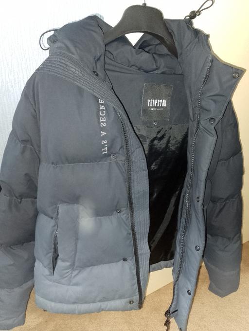  — trapstar coat