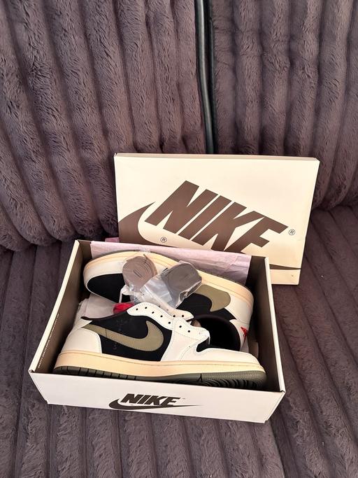  — Travis Scott Jordan 1 Low olive