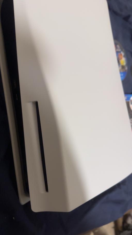  — Ps5 with 8 games