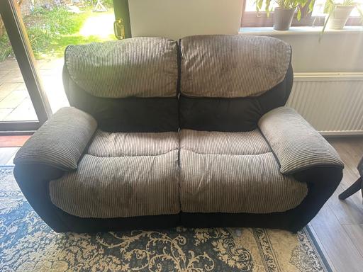  — Sofa