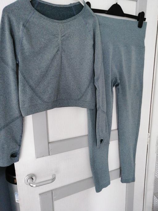  — ladies  Fit about a size *12*