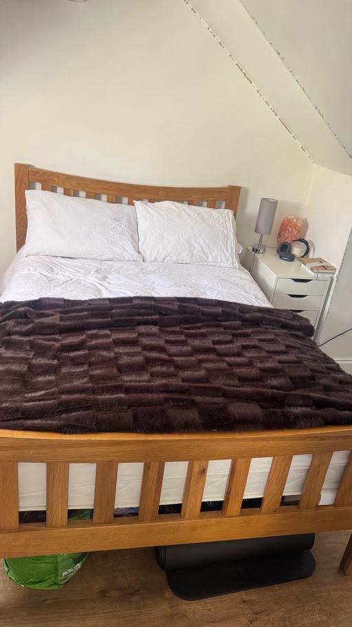  — Solid wood bed frame