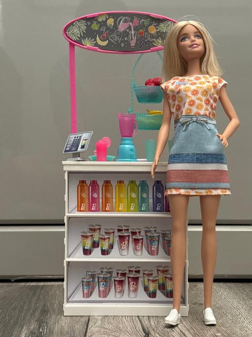  — Barbie smoothie bar play set
