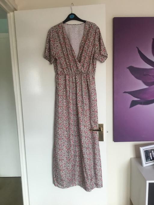  — Ladieswrap over maxi dress 12/14