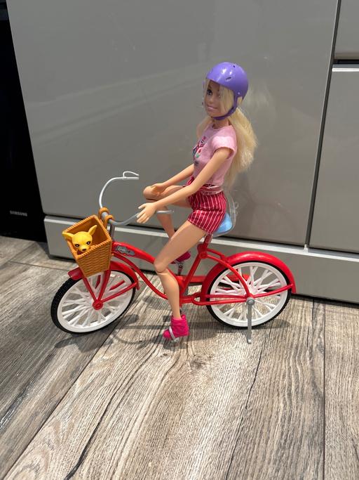  — Barbie bike play set