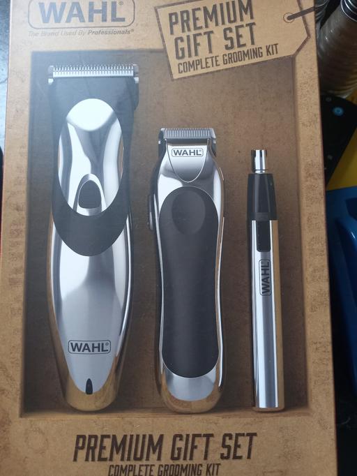  — mens grooming kit