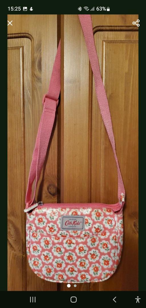  — girls cath Kidston bag