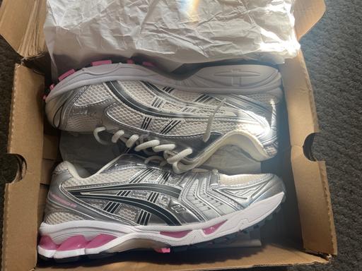  — ASICS gel kayano sweet pink size 9