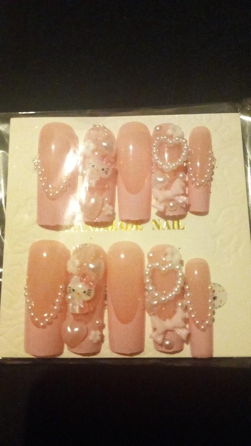  — hello kitty nails