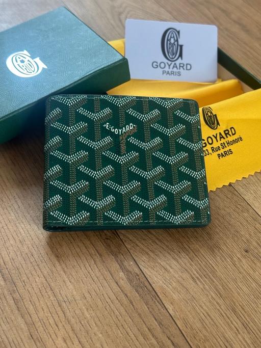  — Goyard wallet