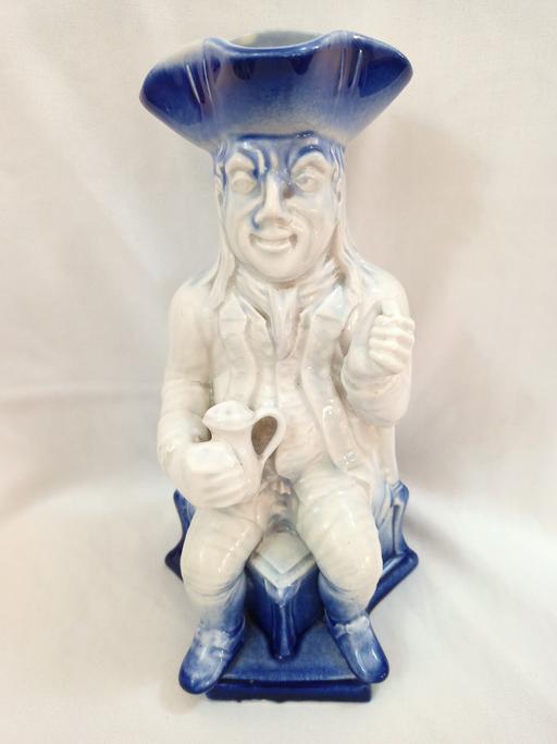  — ANTIQUE BLUE AND WHITE PEARLWARE TOBY JUG.