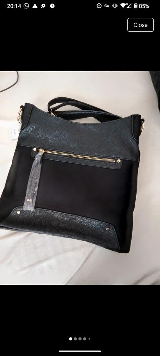  — Cross body bag papaya