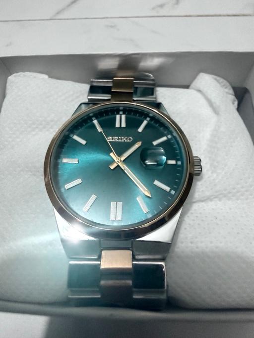  — Seiko two tone watch with blue/green dial