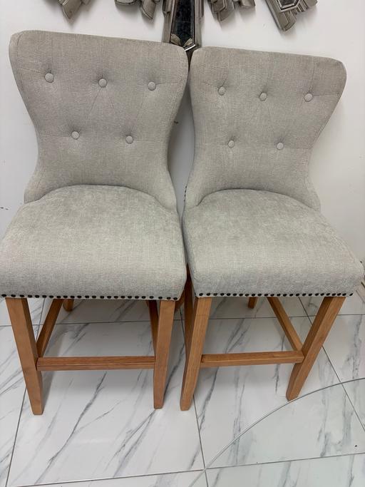 — Luxury Bar Stool Chairs