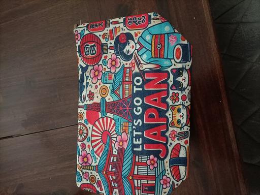  — make up bag