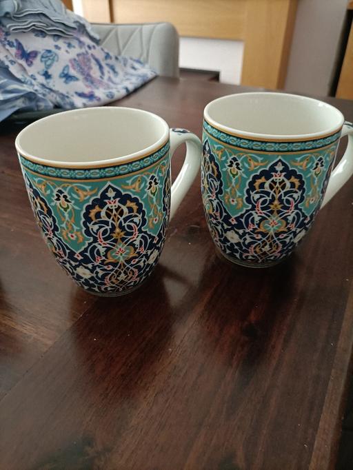  — mugs x 2