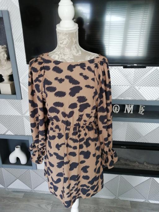  — ladies dress size *8* Boohoo