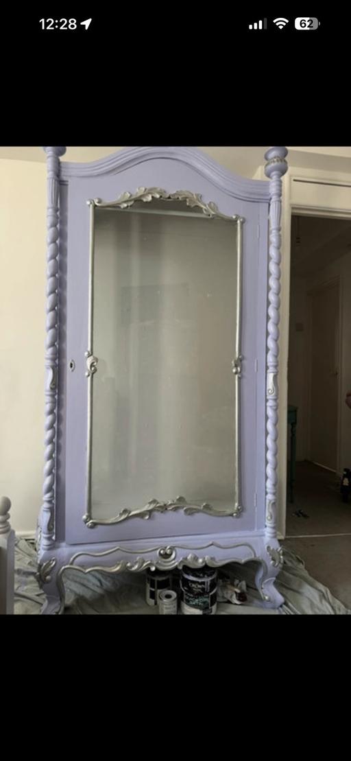  — Antique glass wadrobe
