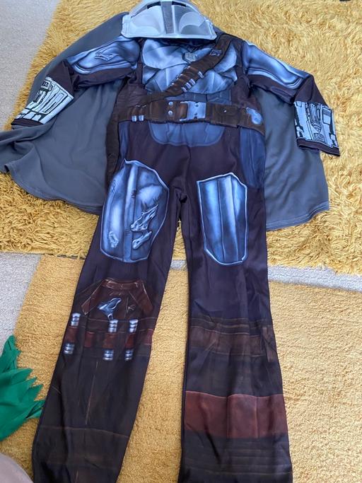 — Mandalorian costume Age 7-8