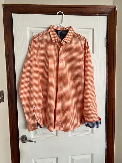  — Men’s XL new Benetton thick soft cotton shirt