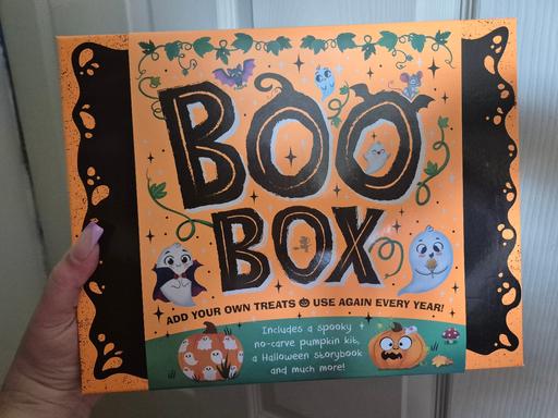  — new Halloween Boo Box