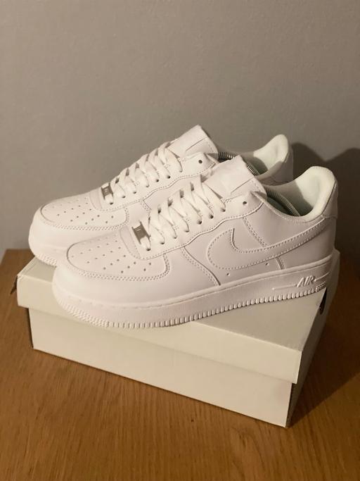 — Air forces 1s