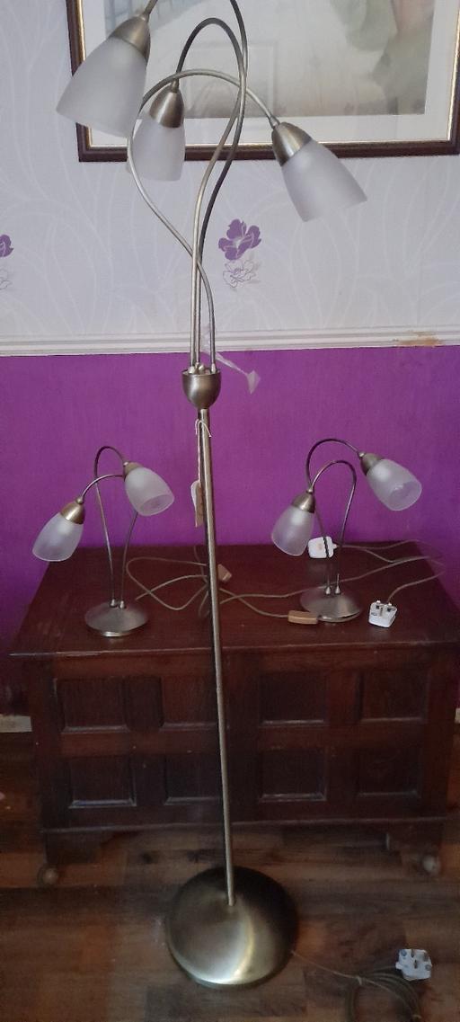  — Lamp stand & 2 side lamps