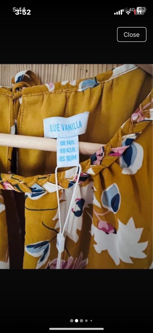  — Lovely dress size 14