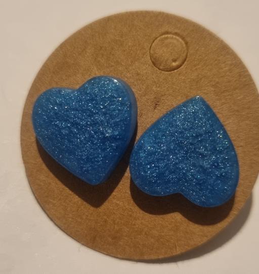  — blue resin stud earring