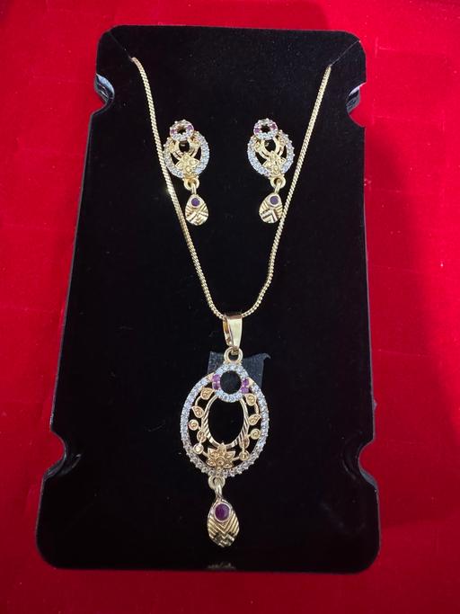  — Necklace